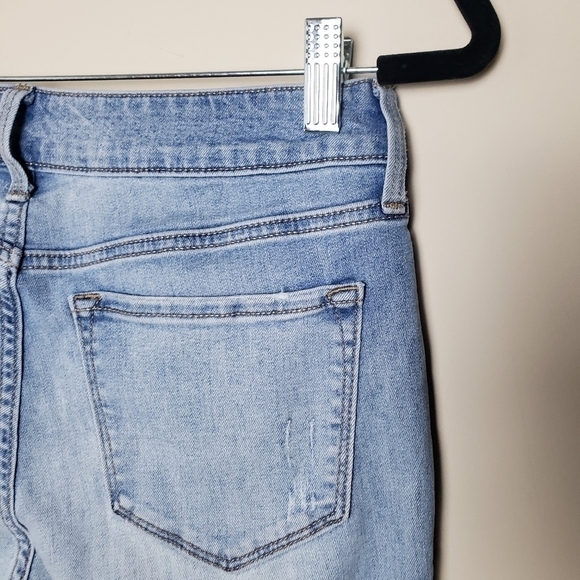 OLD NAVY Light Wash Rockstar Jeans - Picture 6 of 11